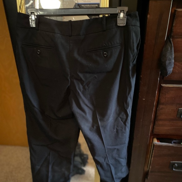 Black dress capris - Picture 1 of 2